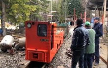 四川7噸湘潭架線式電機(jī)車礦用運(yùn)行視頻