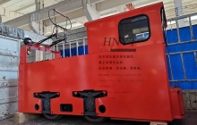 5噸架線式湘潭電機車發(fā)往金屬礦